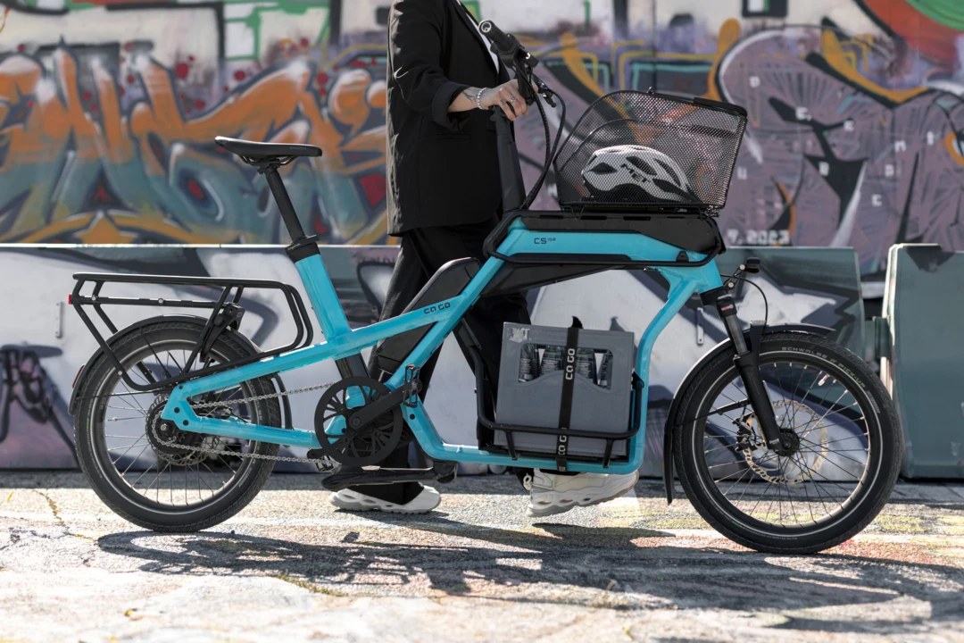 e bike fahrrder Velo de Ville SEB PRO schwarz | 800WH | E-Bike Damen Trekking