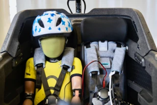 Ca Go CTS Crashtest Dummy in der Box
