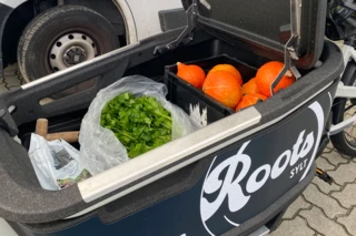 Lebensmitteleinkauf für das "Roots" mit dem Ca Go FS Life