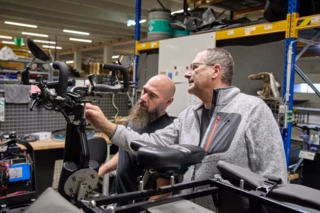 Olaf von Ca Go wartet Ulis Lastenrad