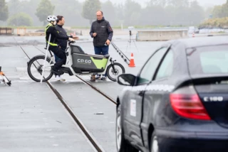 Ca Go CTS Crashtest Seitenkollision mit PKW Front Testaufbau