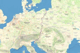 Streckenverlauf des Eurovelo 9 auf einer Karte eingezeichnet